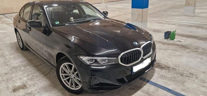 Gebraucht BMW 318 156 PS (114 kW) 2023 Schwarz Limousine
