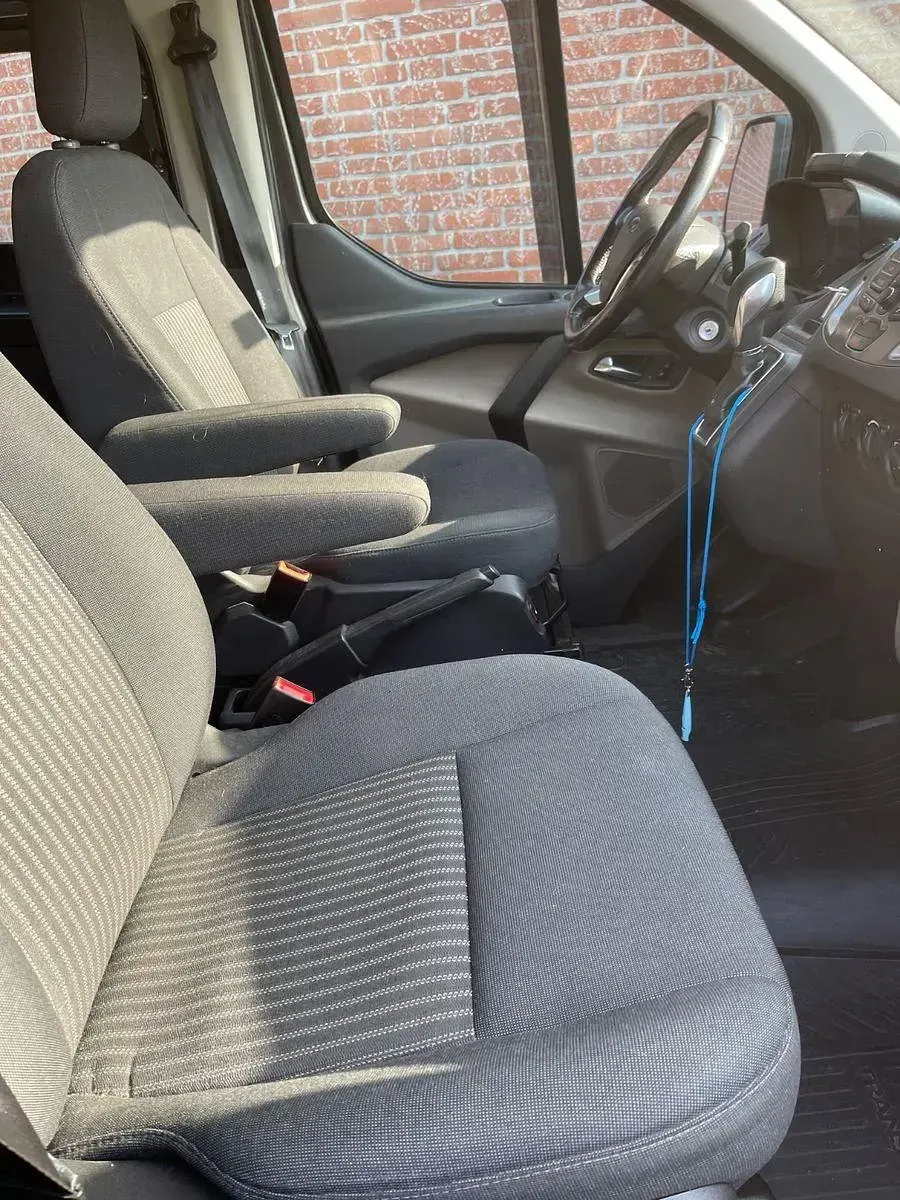 Gebraucht Ford Transit Custom 131 PS (96 kW) 2018 Grau Van / Kleinbus