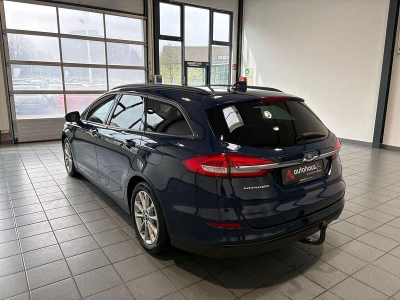 Gebraucht Ford Mondeo Trend 140 PS (102 kW) 2022 Blau Kombi