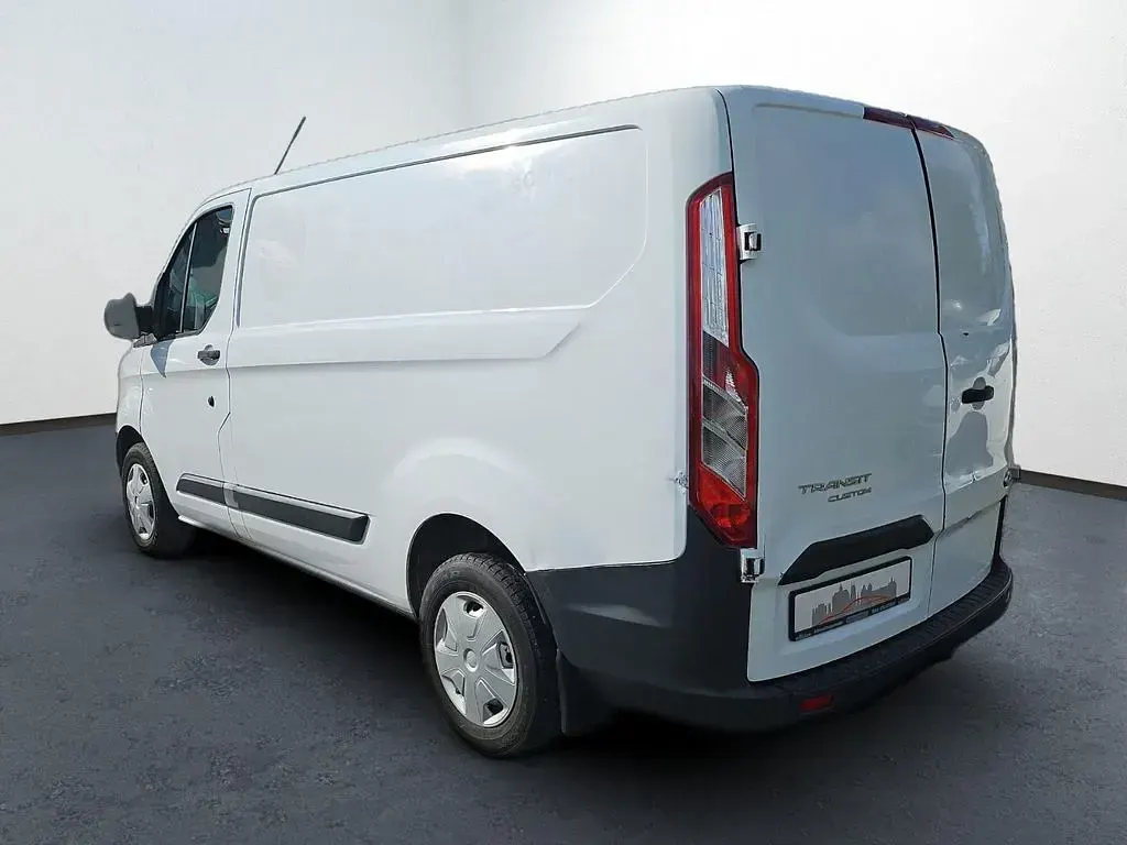 Gebraucht Ford Transit Custom 105 PS (77 kW) 2018 Weiß Van / Kleinbus