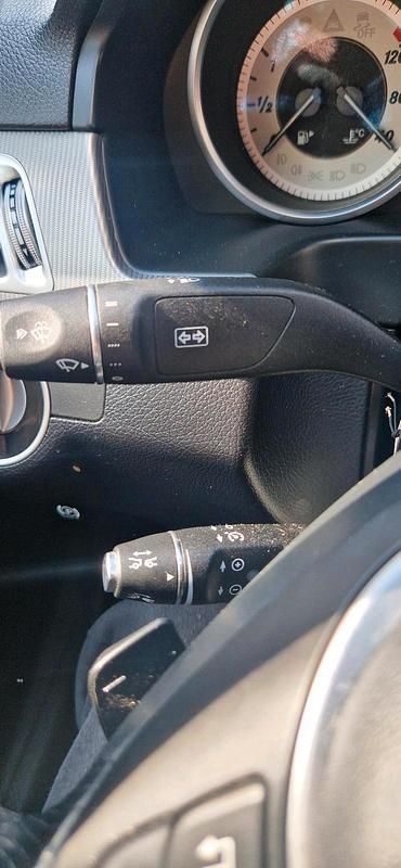 Gebraucht Mercedes E350 258 PS (189 kW) 2016 Blau Limousine