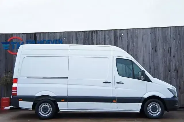 Używany Mercedes Sprinter 143 KM (105 kW) 2016 Biały Van