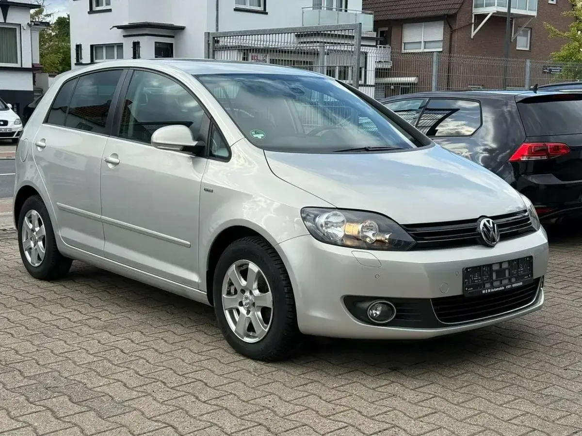 Second-hand VW Golf VII Life 122 CP (89 kW) 2013 Argintiu Berlinǎ