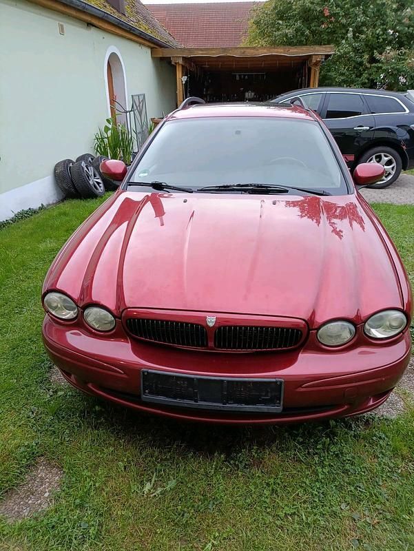 Rot Gebraucht 2008 Jaguar X-type Kombi | 1.150 € (Teuer) - Bild 1/4