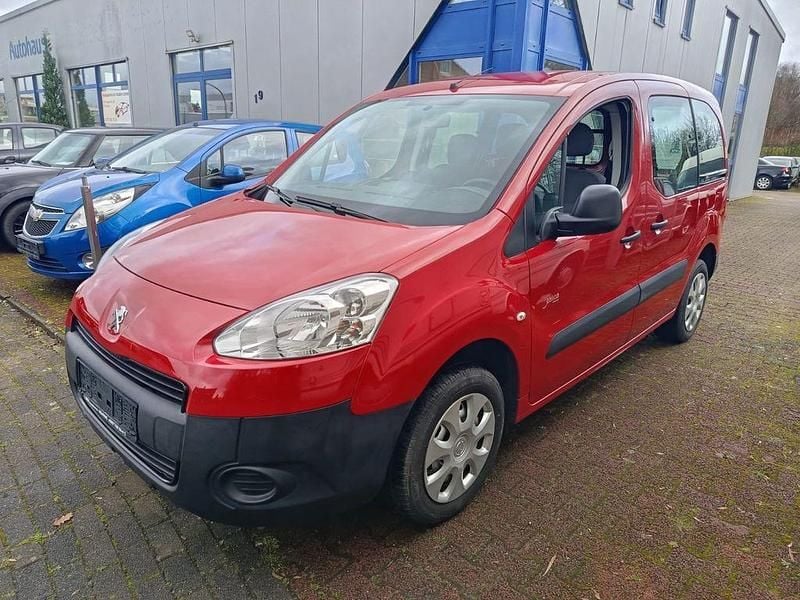 Gebraucht Peugeot Partner 35 kW (48 PS) 2014 Rot Van / Kleinbus