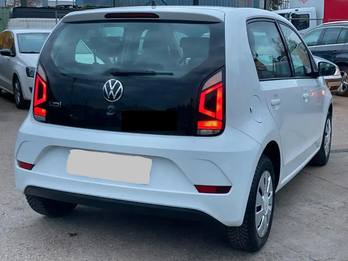 Używany VW up! 65 KM (47 kW) 2020 Biały Hatchback