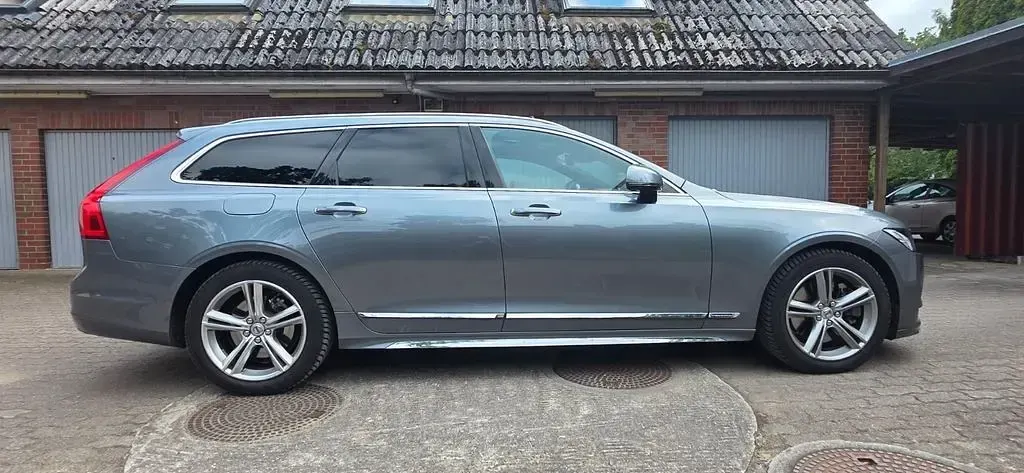 Gebraucht Volvo V90 Inscription 239 PS (175 kW) 2018 Grau Kombi