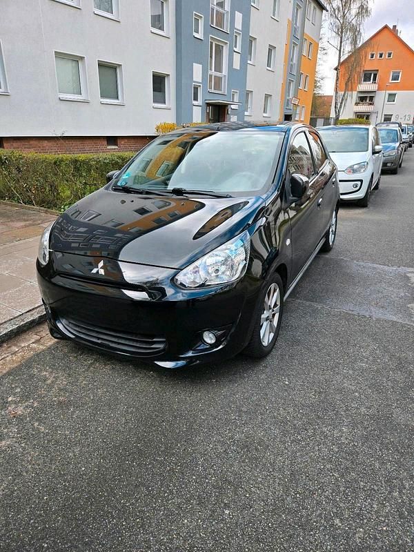 Second-hand Mitsubishi Space Star 80 CP (58 kW) 2014 Negru Monovolum
