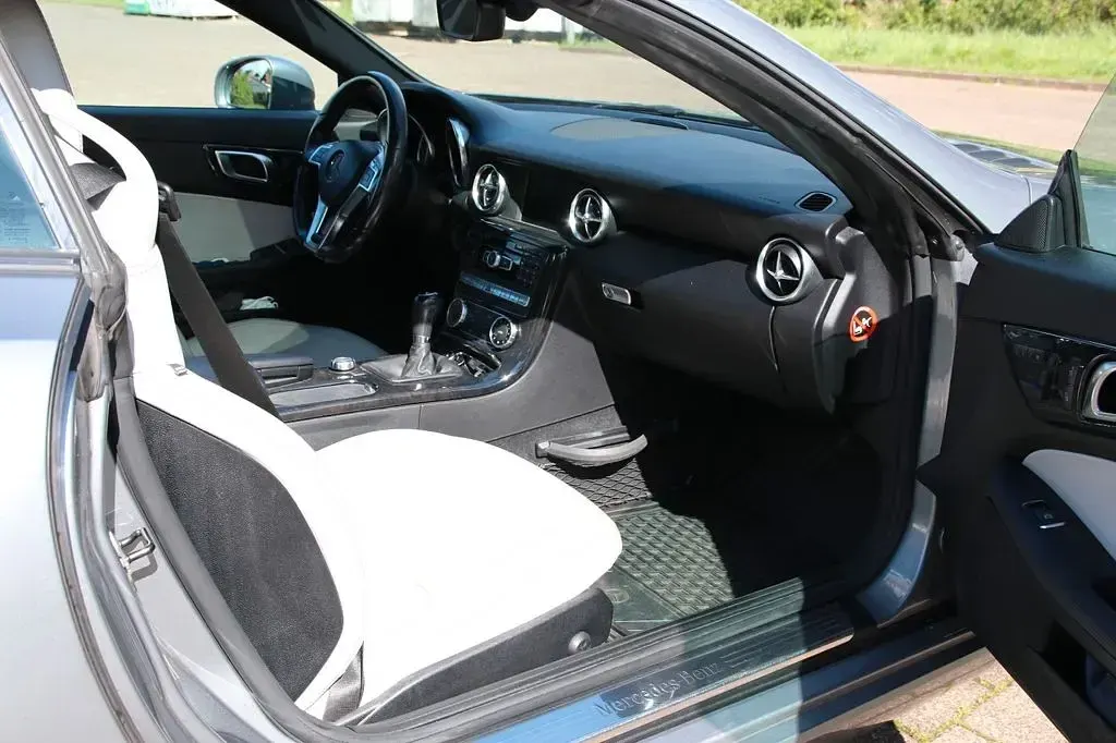 Gebraucht Mercedes SLK250 204 PS (150 kW) 2013 Grau Cabrio