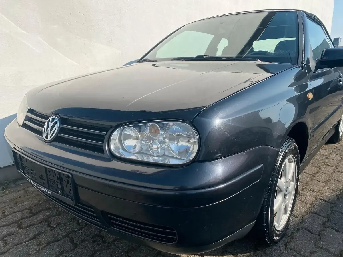 Używany VW Golf Classicline 75 KM (55 kW) 1999 Czarny Kabriolet