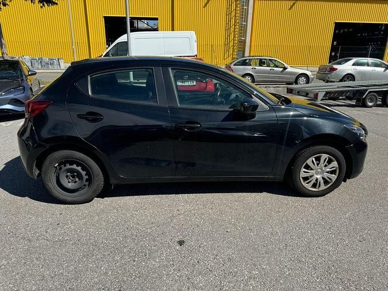 Gebraucht Mazda 2 90 PS (66 kW) 2015 Schwarz Limousine