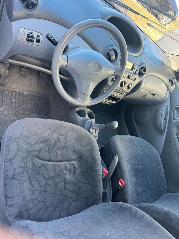 Gebraucht Toyota Yaris 68 PS (50 kW) 2001 Kleinwagen