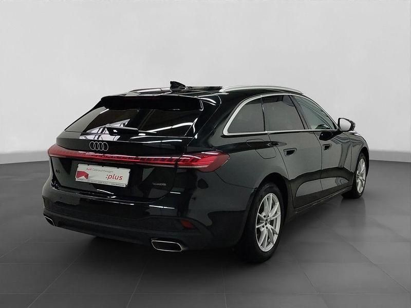 Gebraucht Audi A5 Ambiente 204 PS (150 kW) 2025 Schwarz Kombi