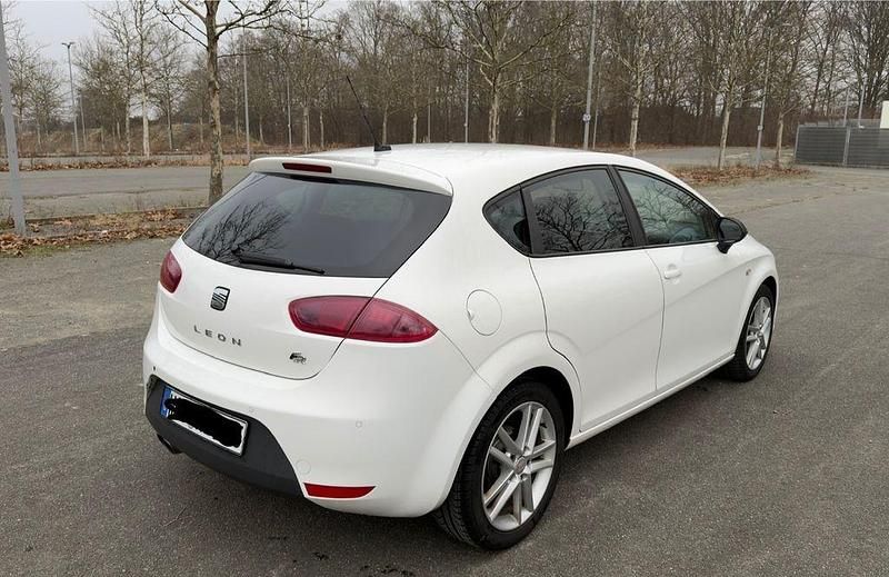 Gebraucht Seat Leon FR 125 PS (91 kW) 2011 Weiß Limousine