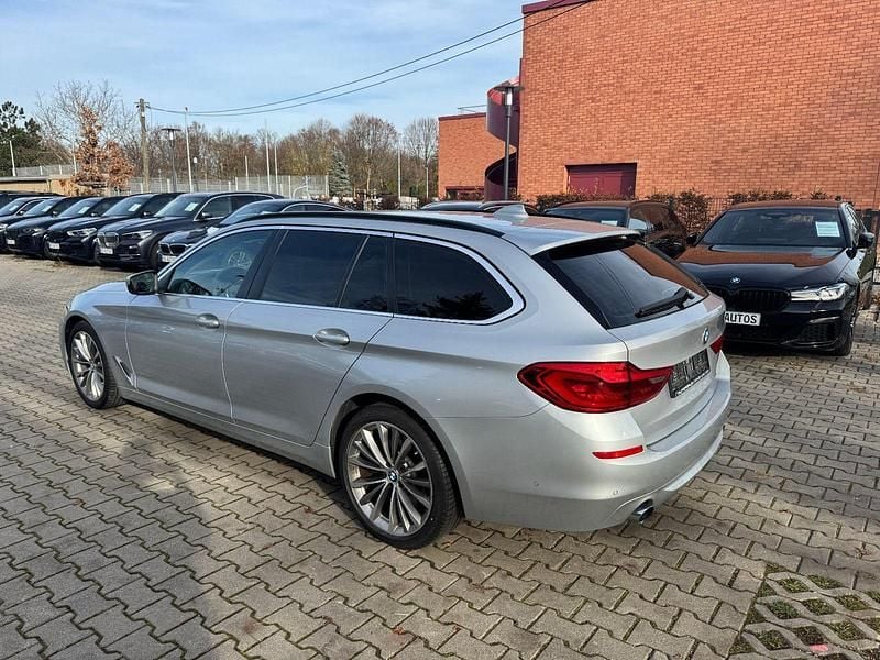 Gebraucht BMW 530 Sport Line 265 PS (194 kW) 2020 Silber Kombi