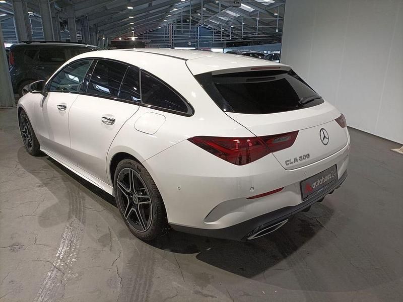 Gebraucht Mercedes CLA200 Shooting Brake AMG line 163 PS (119 kW) 2025 Weiß Kombi