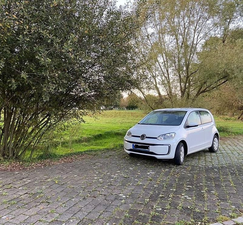 Second-hand VW e-up! 61 kW (83 CP) 2020 Alb Hatchback