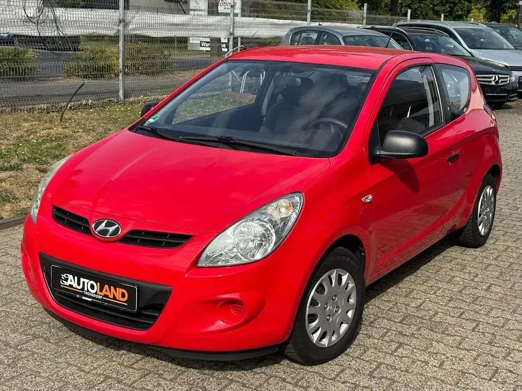 Gebraucht Hyundai i20 Classic 77 PS (56 kW) 2009 Rot Kleinwagen