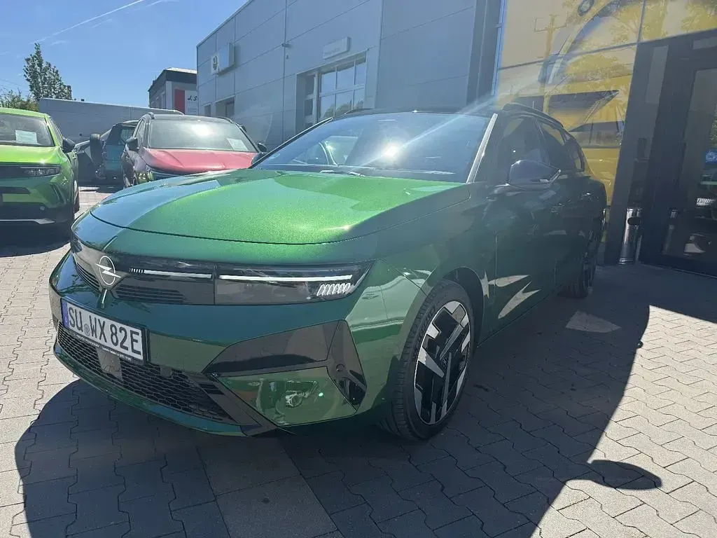 Gebraucht Opel Astra Ultimate 114 kW (156 PS) 2026 Grün Limousine