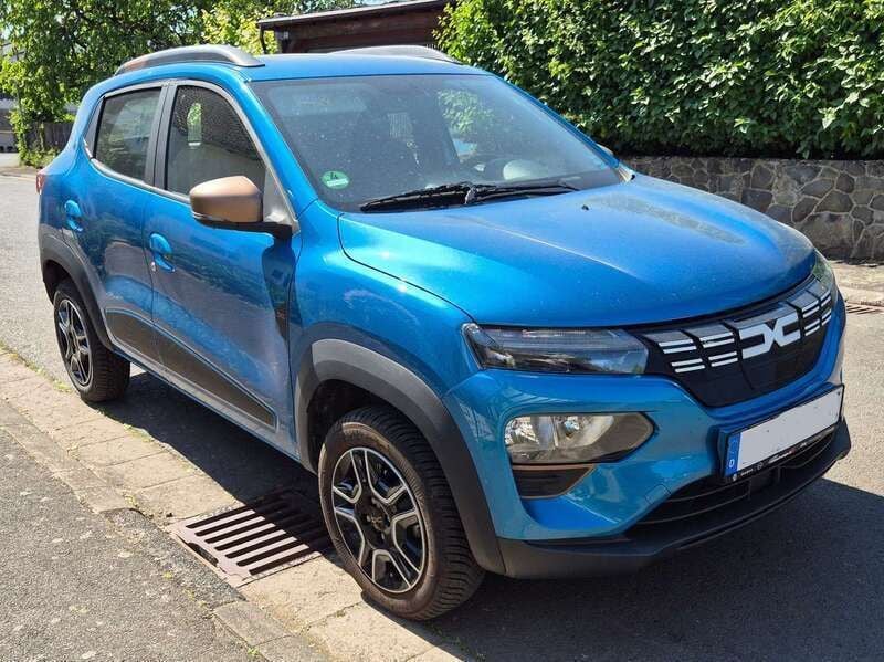 Blau Gebraucht 2023 Dacia Spring Extreme Kleinwagen | 11.290 € (Superpreis) - Bild 1/4
