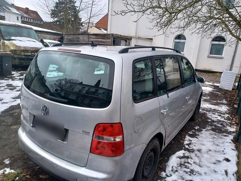 Gebraucht VW Touran 101 PS (74 kW) 2003 Silber Van / Kleinbus