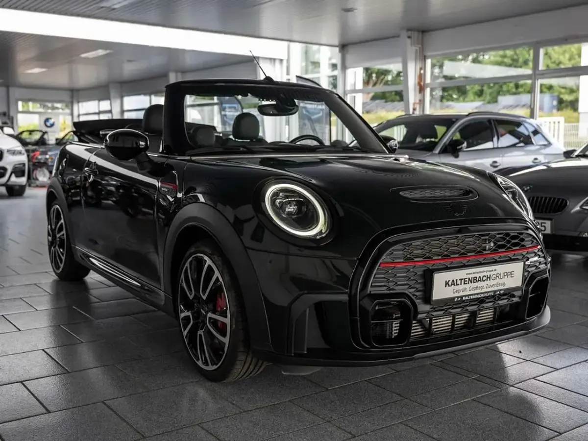 Gebraucht Mini John Cooper Works Cabriolet 231 PS (169 kW) 2022 Grün Cabrio