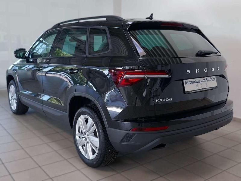 Gebraucht Skoda Karoq Elegance 150 PS (110 kW) 2024 Schwarzmagic perleffekt SUV