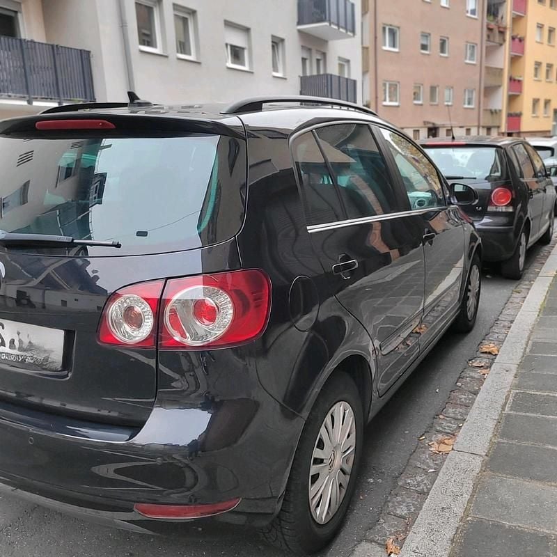 Gebraucht VW Golf 122 PS (89 kW) 2014 Schwarz Limousine