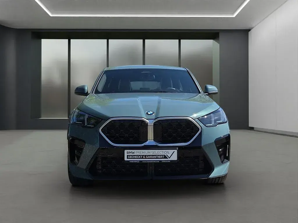 Gebraucht BMW X2 Performance 156 PS (114 kW) 2025 Grün SUV