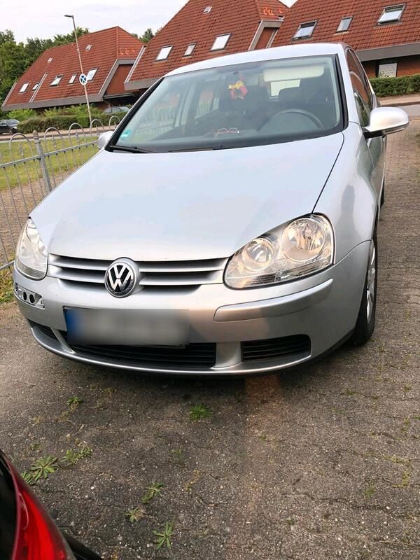 Silber Gebraucht 2005 VW Golf V Kleinwagen | 1.400 € (Guter Preis) - Bild 1/4