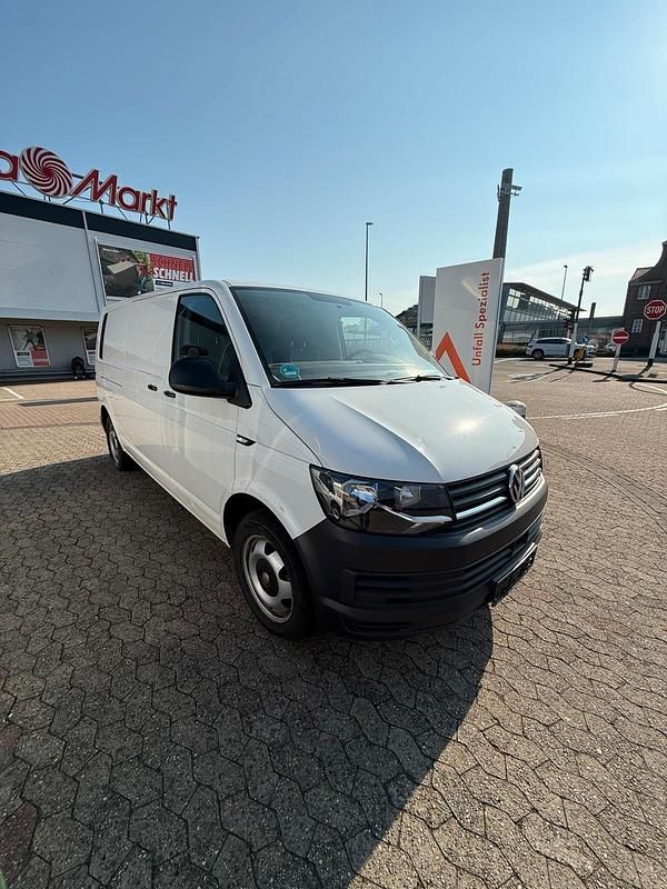 Gebraucht VW Transporter 199 PS (146 kW) 2018 Weiß Van