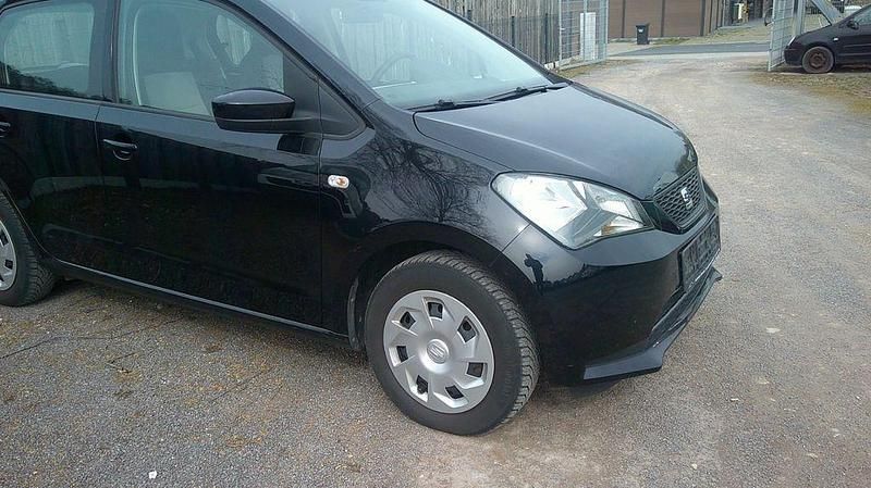 Gebraucht Seat Mii Style 75 PS (55 kW) 2014 Schwarz Kleinwagen