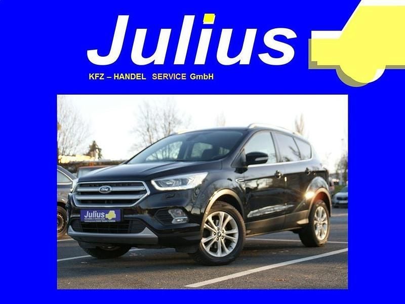 Gebraucht Ford Kuga Titanium 150 PS (110 kW) 2018 Schwarz SUV