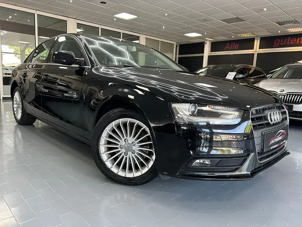 Gebraucht Audi A4 Ambiente 170 PS (125 kW) 2015 Schwarz Limousine