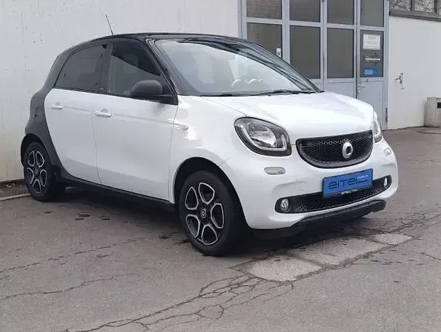 Occasion Smart ForFour Passion 90 ch (66 kW) 2019 Noir Citadine