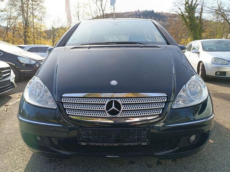 Gebraucht Mercedes A170 116 PS (85 kW) 2008 Kosmosschwarz Limousine