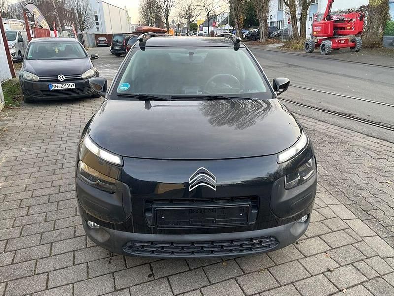 Gebraucht Citroën C4 Feel 82 PS (60 kW) 2015 Schwarz Limousine