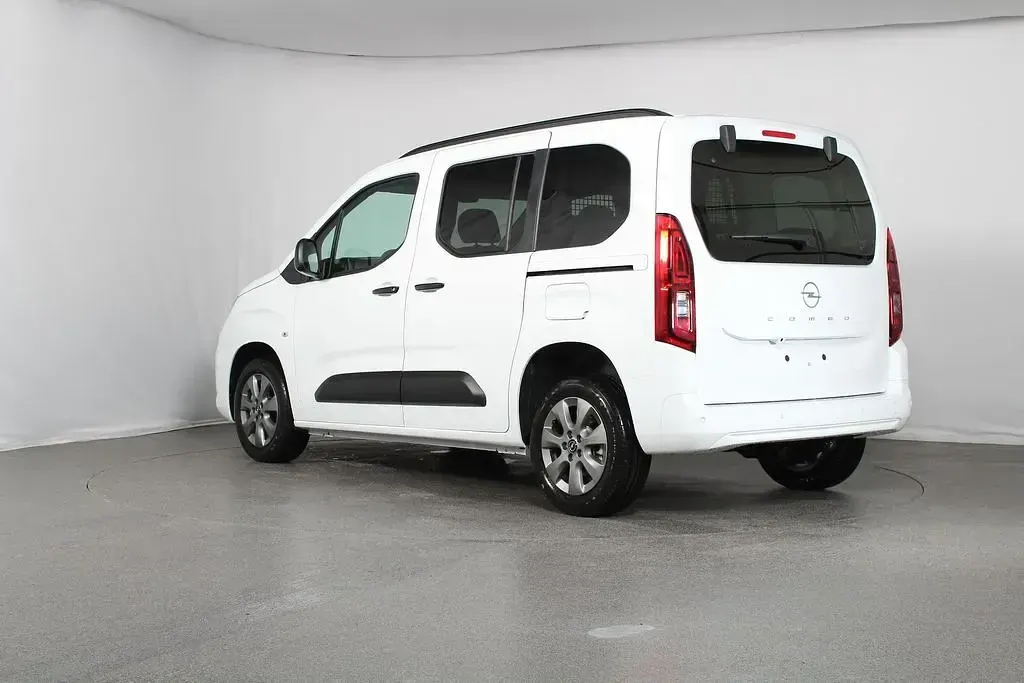 Neu Opel Combo Life Edition 102 PS (75 kW) 2026 Weiß Van / Kleinbus
