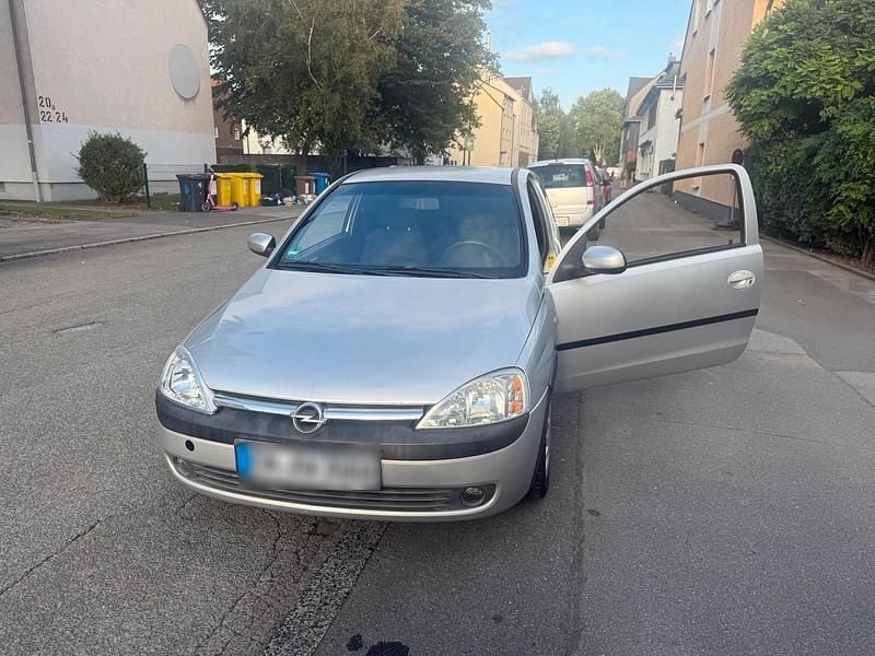 Usata Opel Corsa 90 CV (66 kW) 2004 Argento Utilitaria