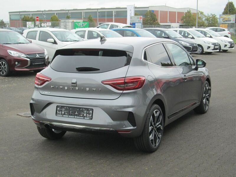 Gebraucht Mitsubishi Colt Select 91 PS (66 kW) 2024 Grau Limousine