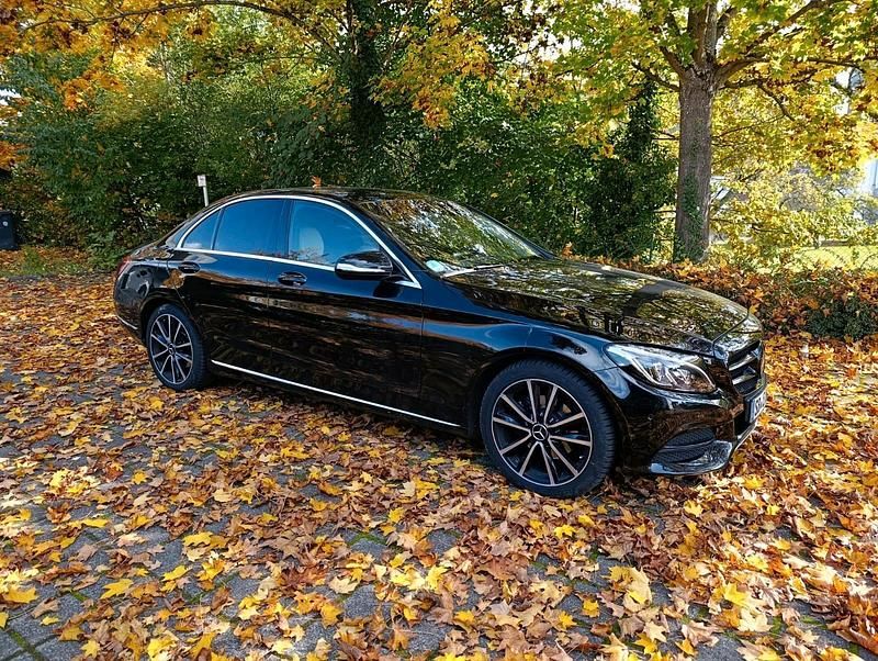Gebraucht Mercedes 220 170 PS (125 kW) 2014 Schwarz Limousine