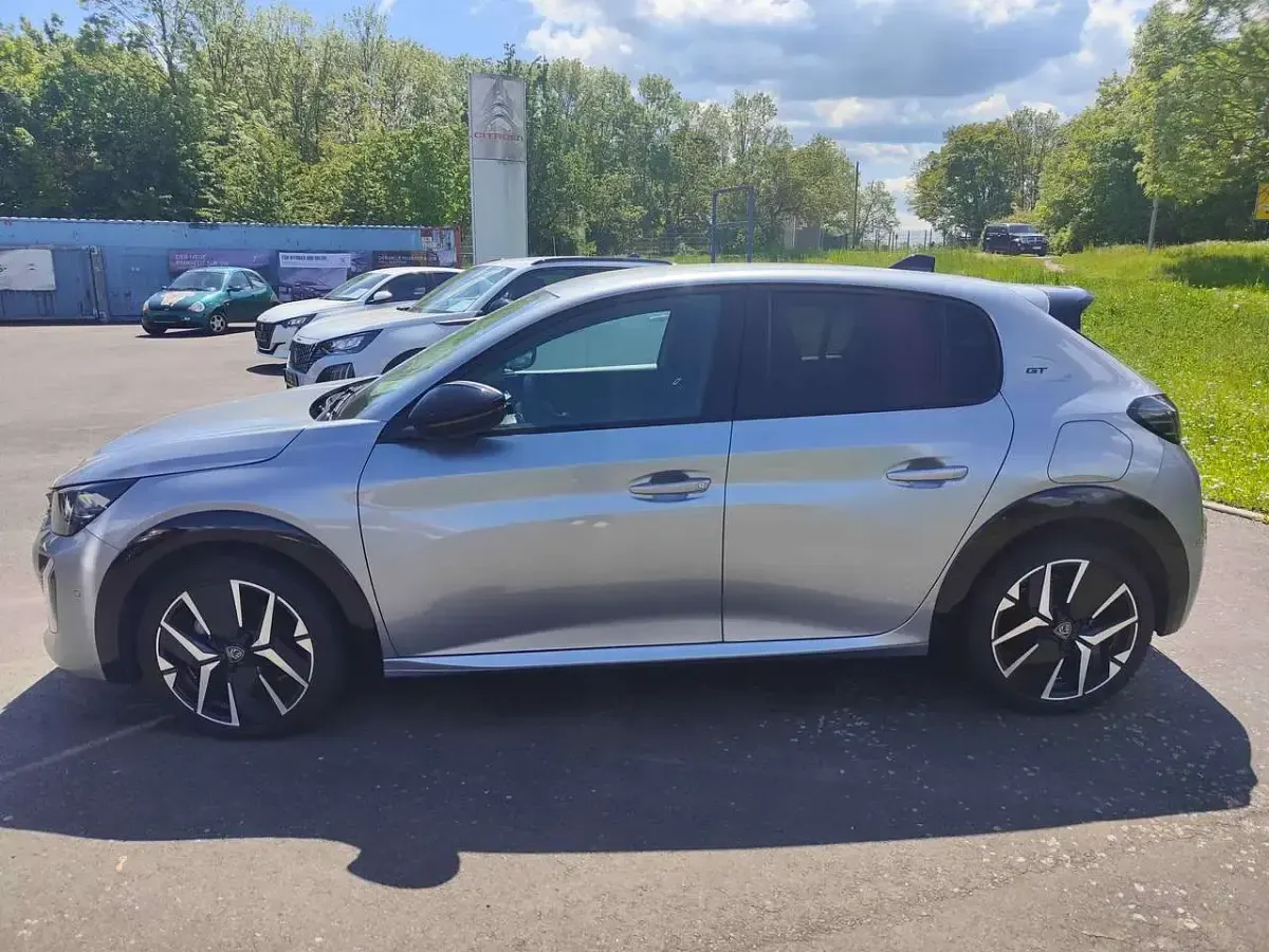 Gebraucht Peugeot 208 GT 136 PS (100 kW) 2024 Grau Kleinwagen