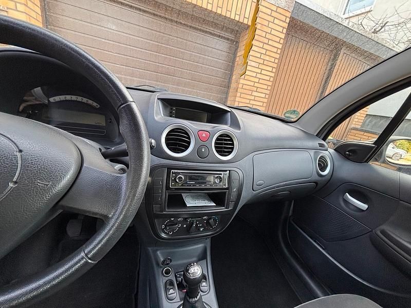 Gebraucht Citroën C3 60 PS (44 kW) 2009 Silber Kleinwagen