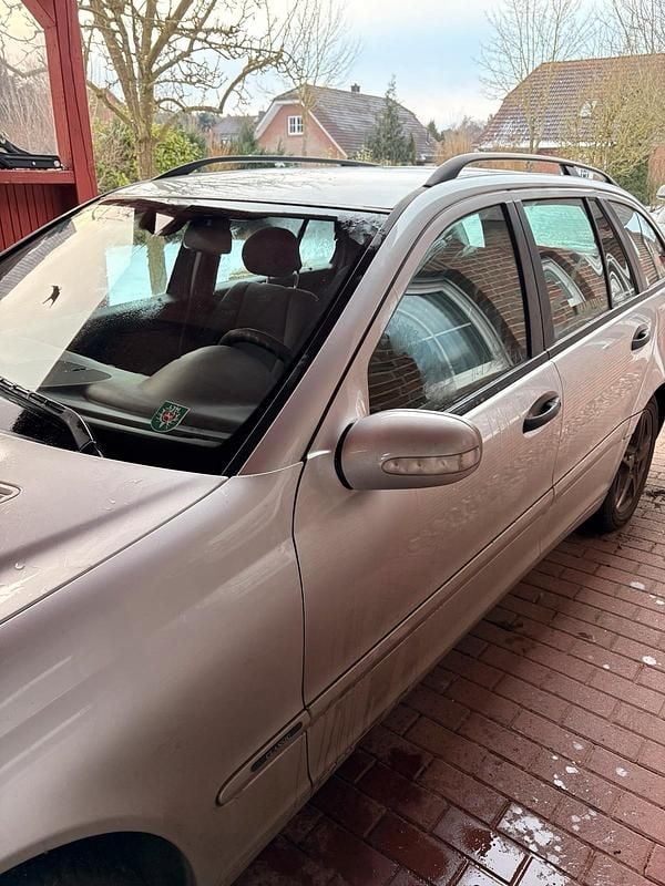 Gebraucht Mercedes C180 143 PS (105 kW) 2003 Silber Kombi