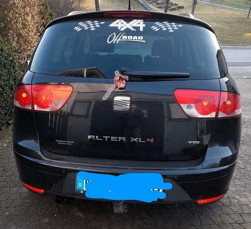 Gebraucht Seat Altea 4You 140 PS (102 kW) 2014 Schwarz Van / Kleinbus