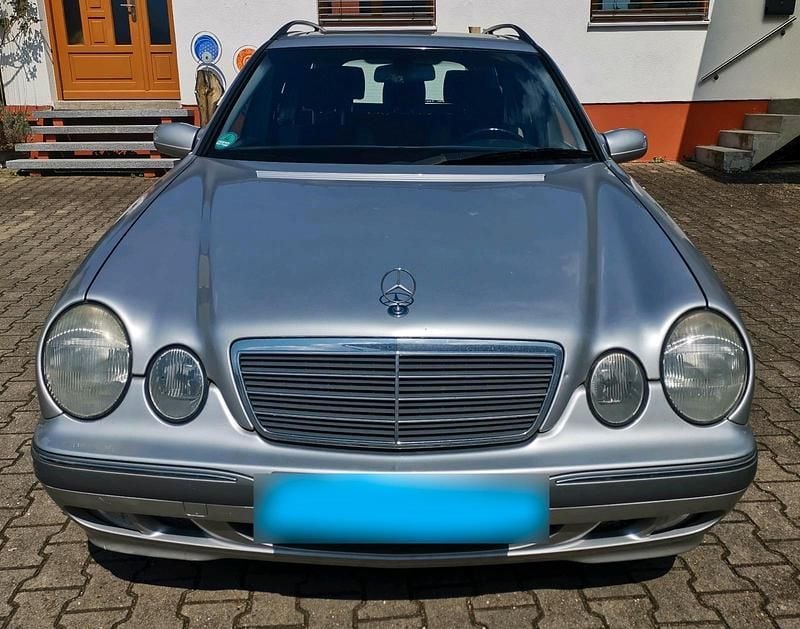 Brugt Mercedes E320 197 HK (144 kW) 2002 Sølv Stationcar