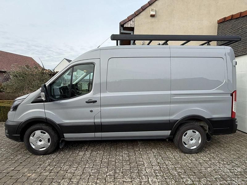 Gebraucht Ford Transit 130 PS (95 kW) 2025 Grau Van / Kleinbus
