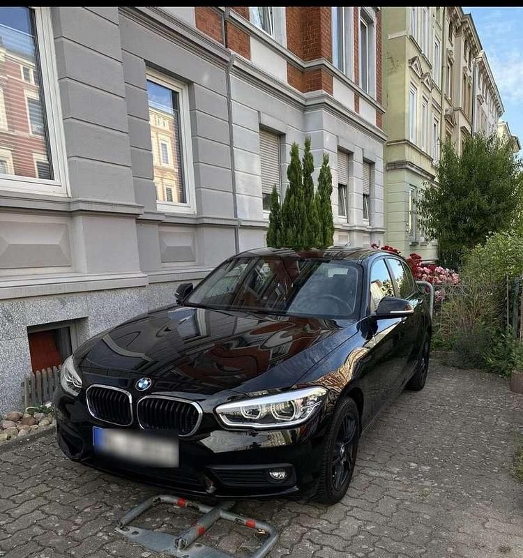 Schwarz Gebraucht 2018 BMW 116 Advantage Kleinwagen | 15.600 € (Etwas zu teuer) - Bild 1/4