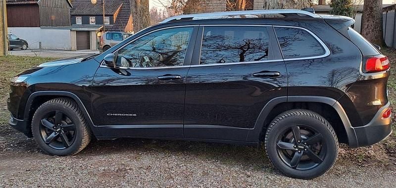 Gebraucht Jeep Cherokee Limited 200 PS (147 kW) 2016 Schwarz SUV