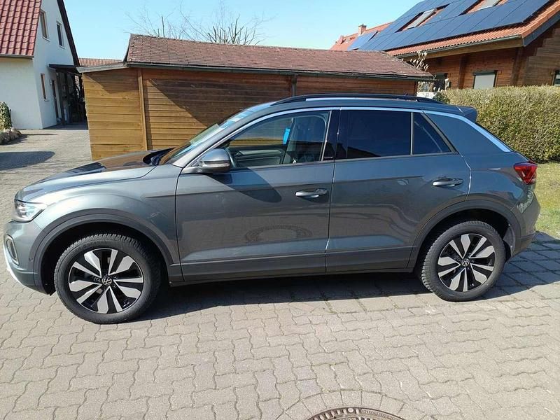 Gebraucht VW T-Roc Move 150 PS (110 kW) 2024 SUV